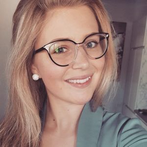 Meet your Posher, Carole